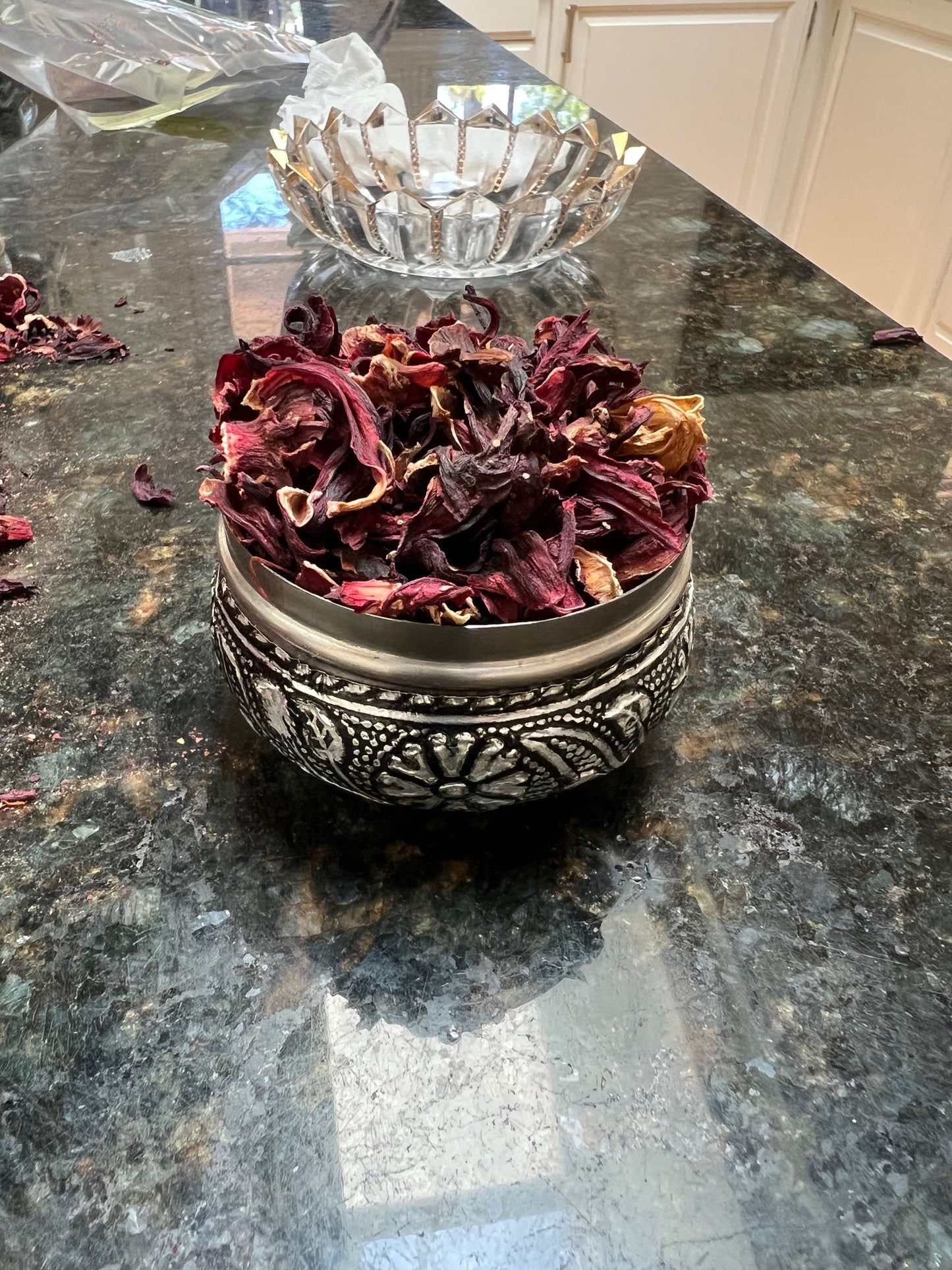 Shandiz Saffron Hibiscus Flower Whole Organic Tea
