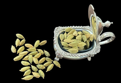 Shandiz Organic Green Cardamom Pods Jumbo Grade, Hand Picked